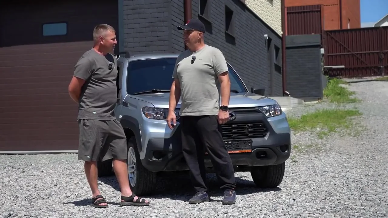Владислав принимает Lada Niva Travel у Garage 54